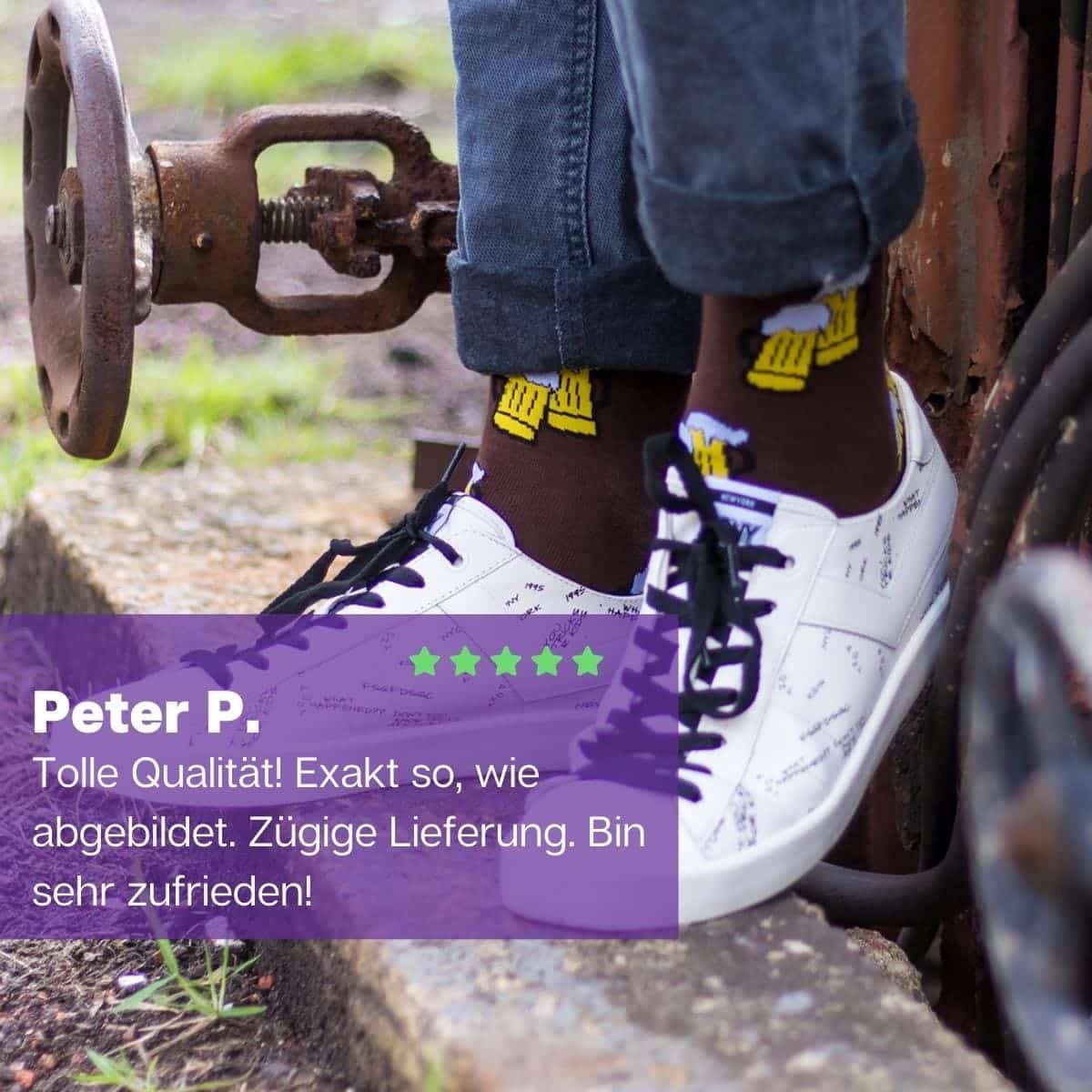 Bier Socken von PATRON SOCKS mit weißen Schuhen