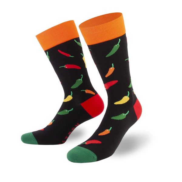 Lustige schwarze Socken mit bunten Chili Motiven von PATRON SOCKS