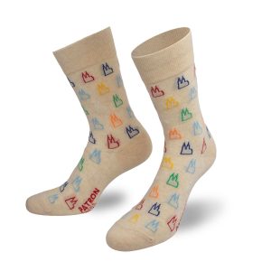 Beige Socken mit farbigen Kölner Dom Motiven von PATRON SOCKS